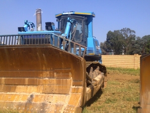 11 x Komatsu D375 Bulldozer 2008/2007/2005 (110)